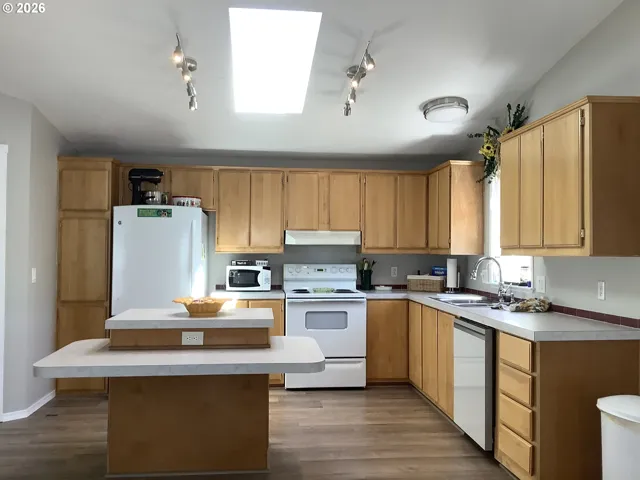 Kitchen-Island