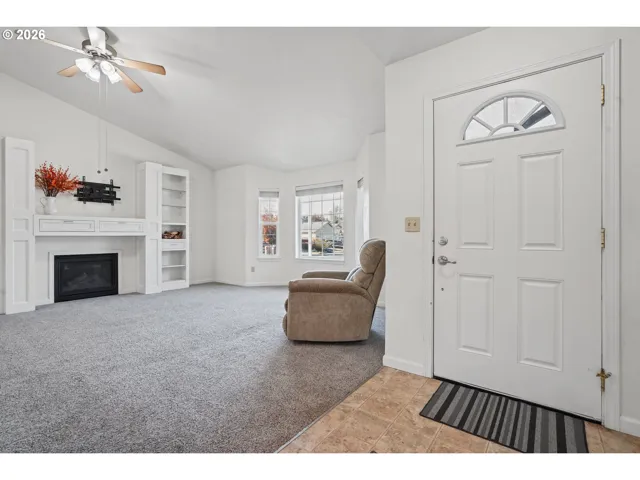 Entrance/Foyer