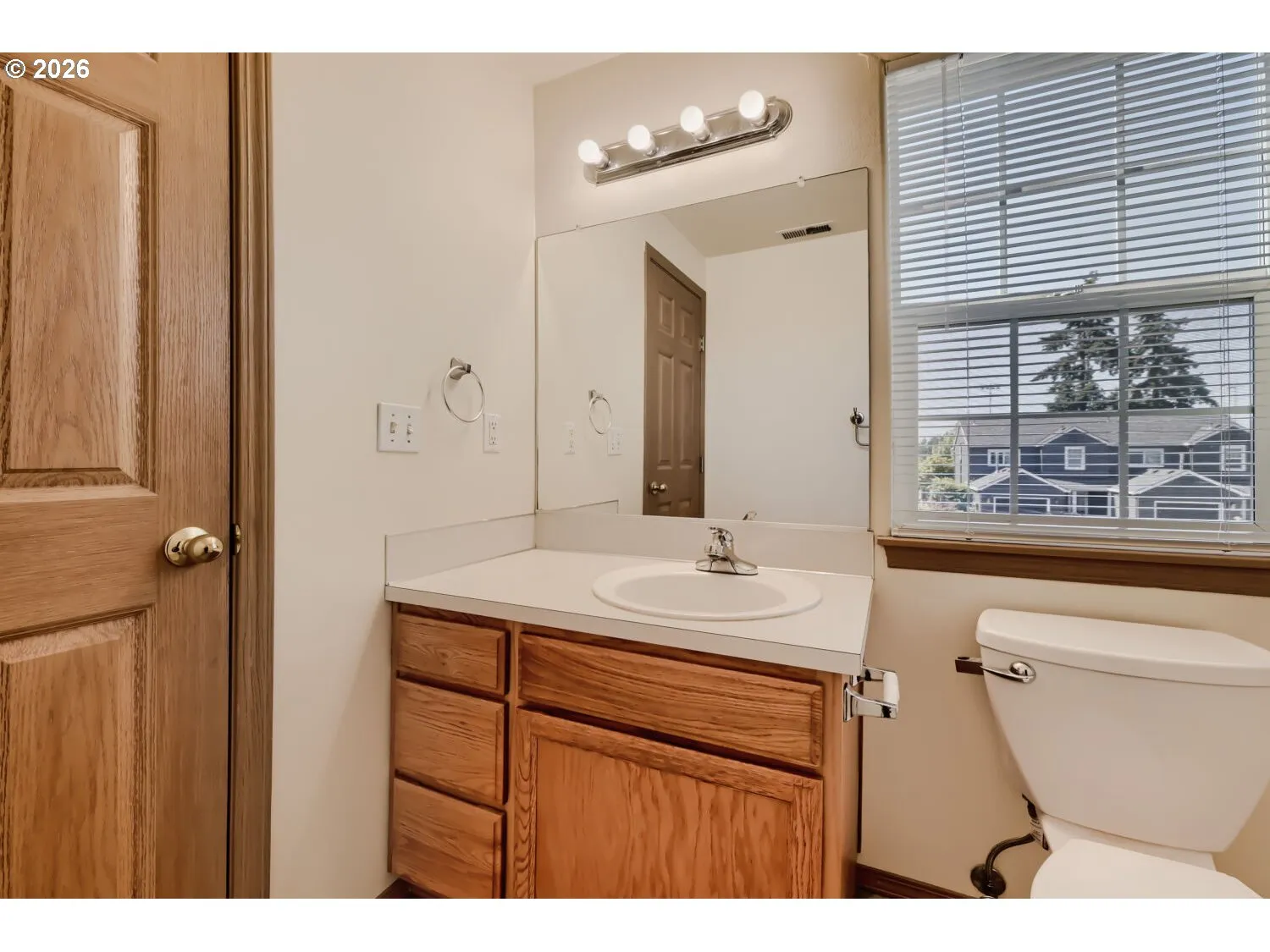 Bathroom, Attached