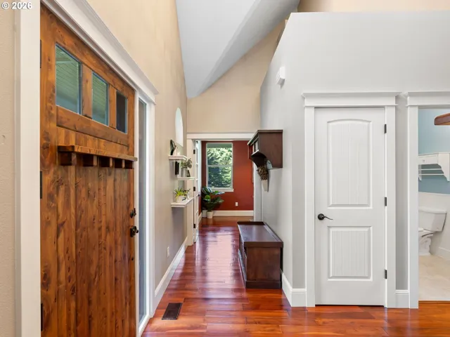 Entrance/Foyer
