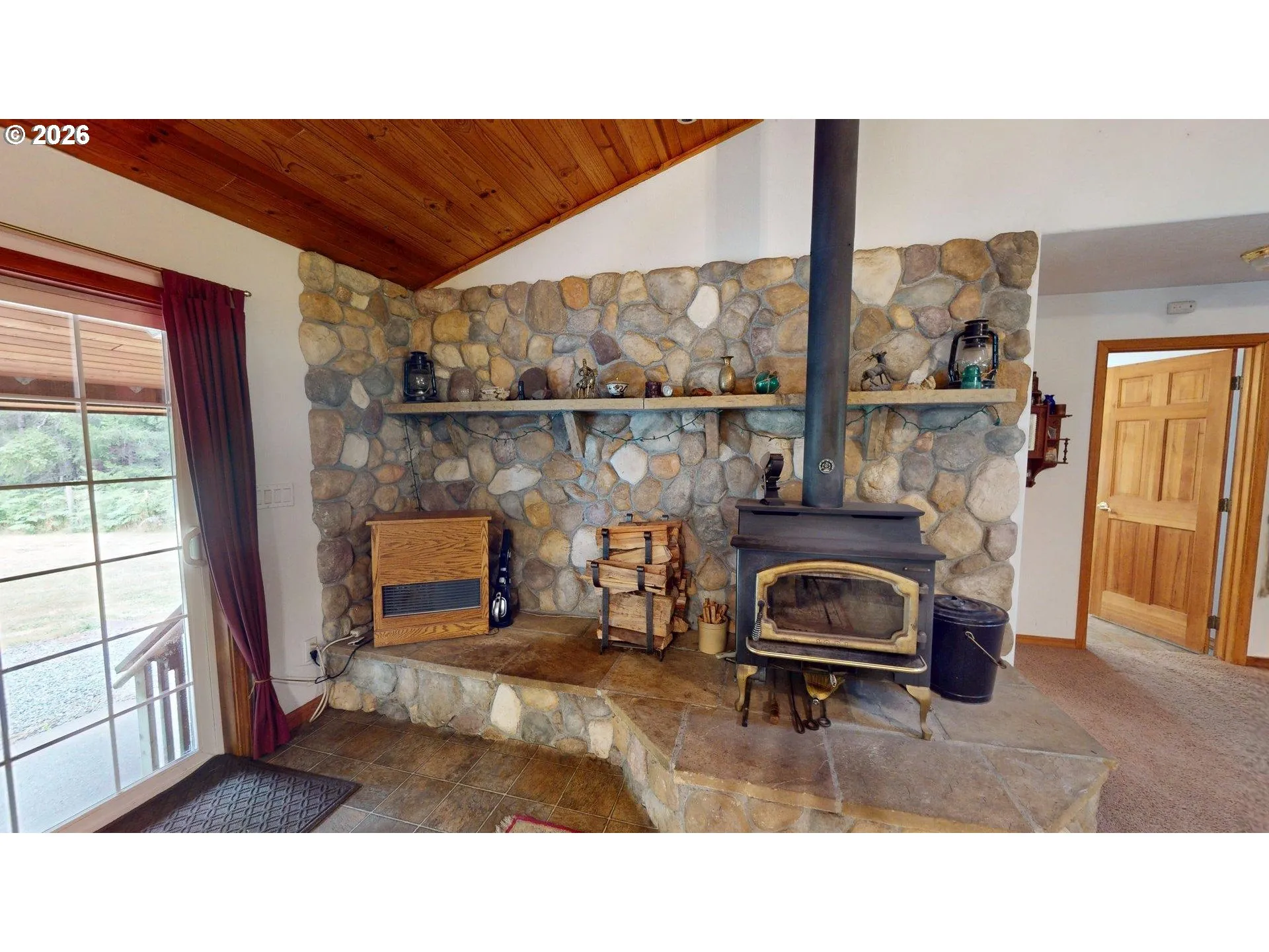 Fireplace Wood Burning Stove/Insert-Certified