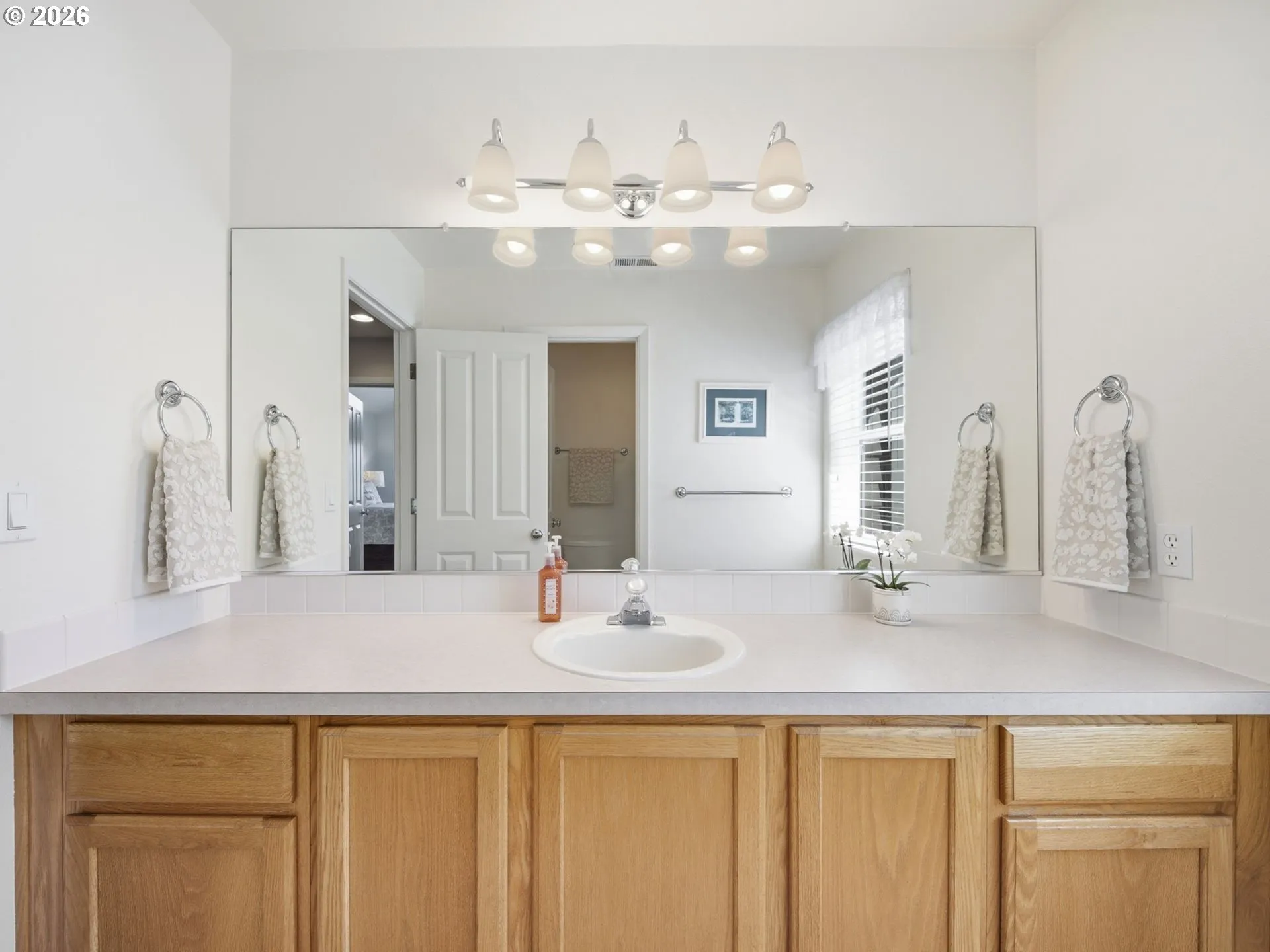 Bathroom-Hall