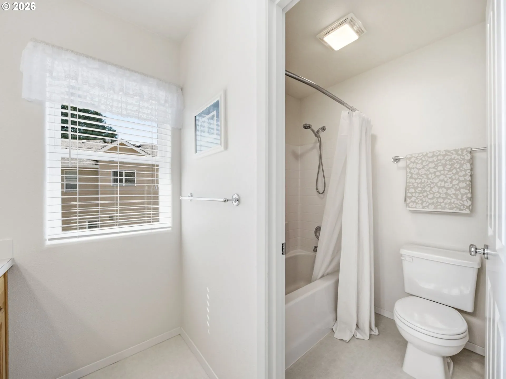 Bathroom-Hall