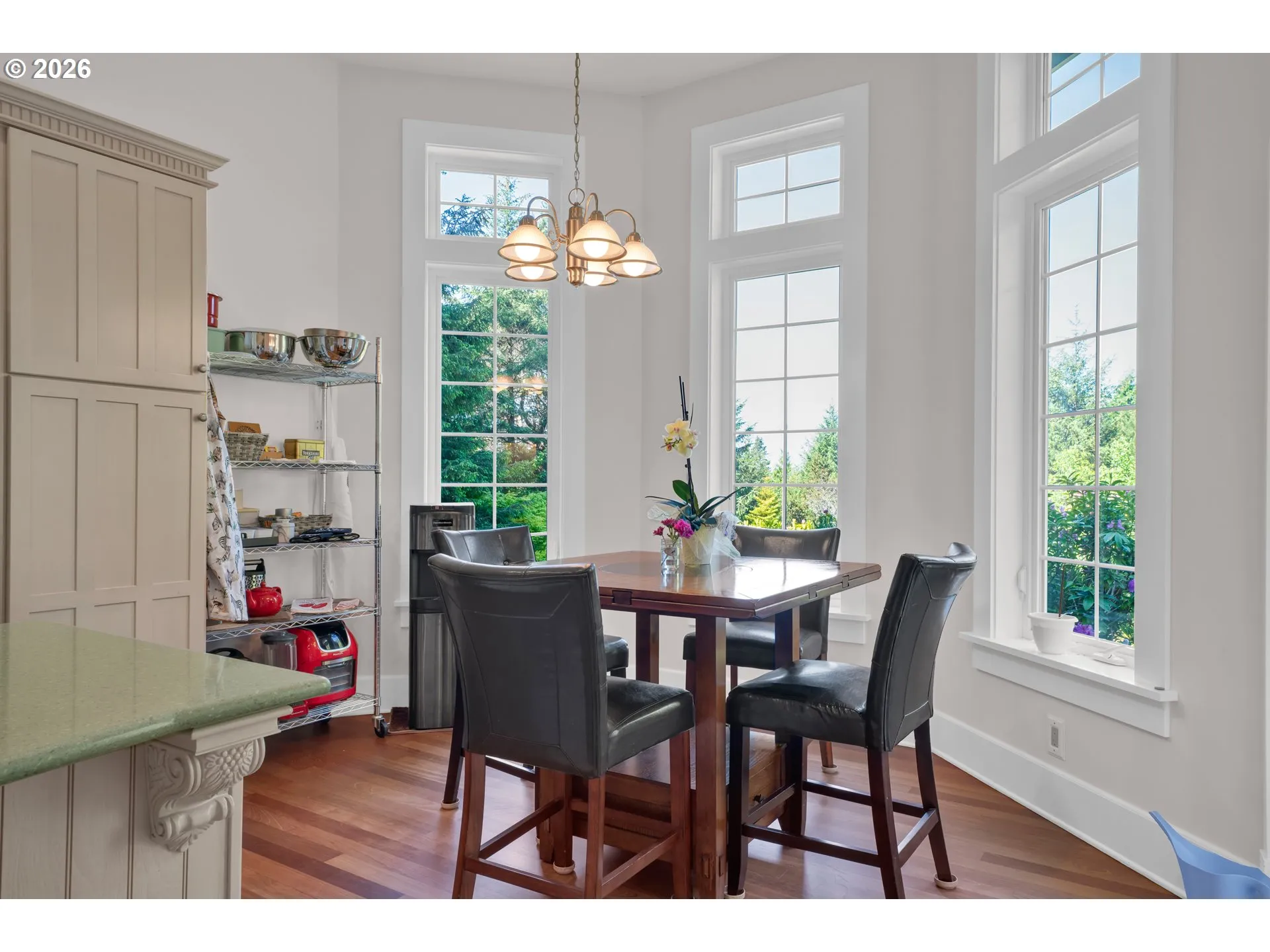 Kitchen-Eating Area