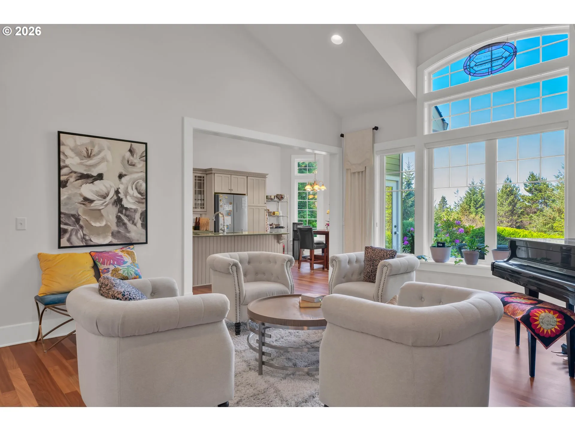 Living Room-Vaulted Ceilings