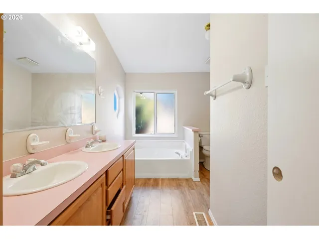 Owner's Suite Bathroom-Full Bathroom
