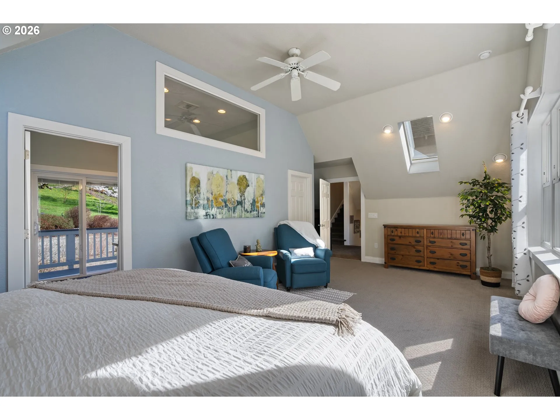 Bedroom, Owner's Suite-Walk-In Closet