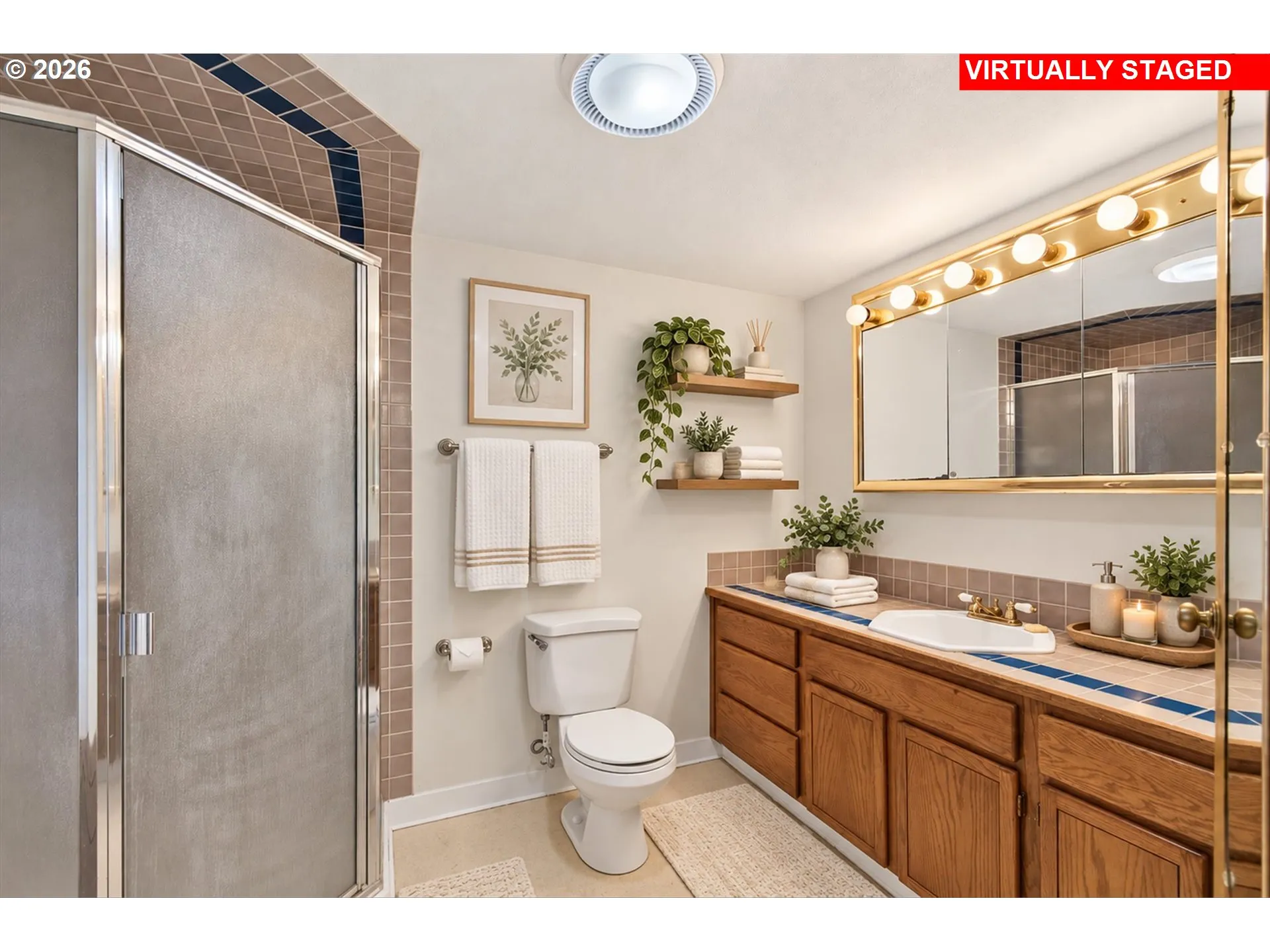 Bathroom, Attached
