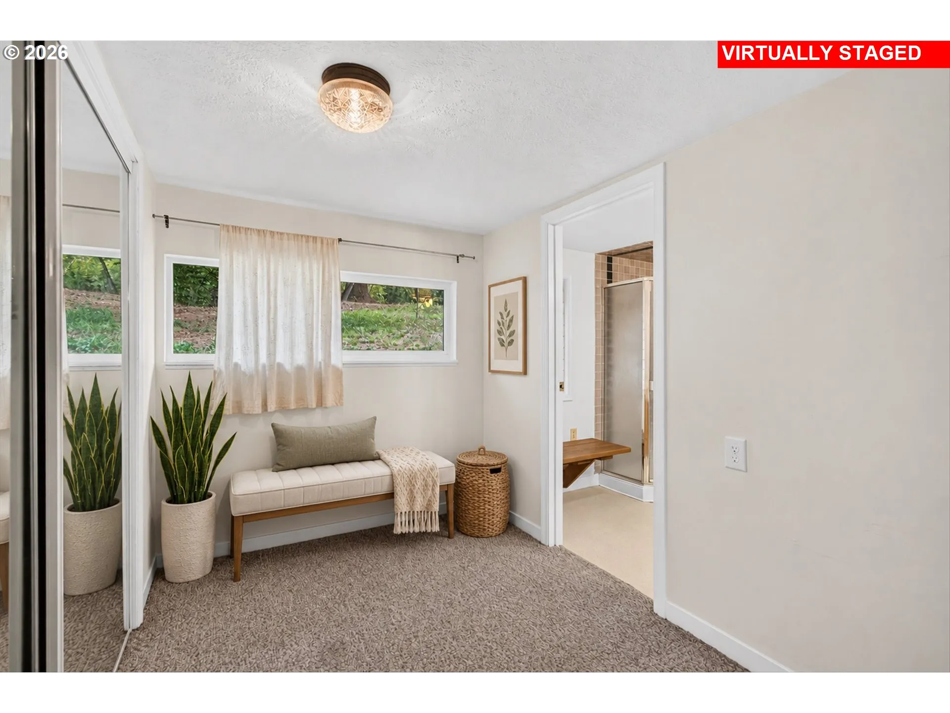 Bedroom, Primary