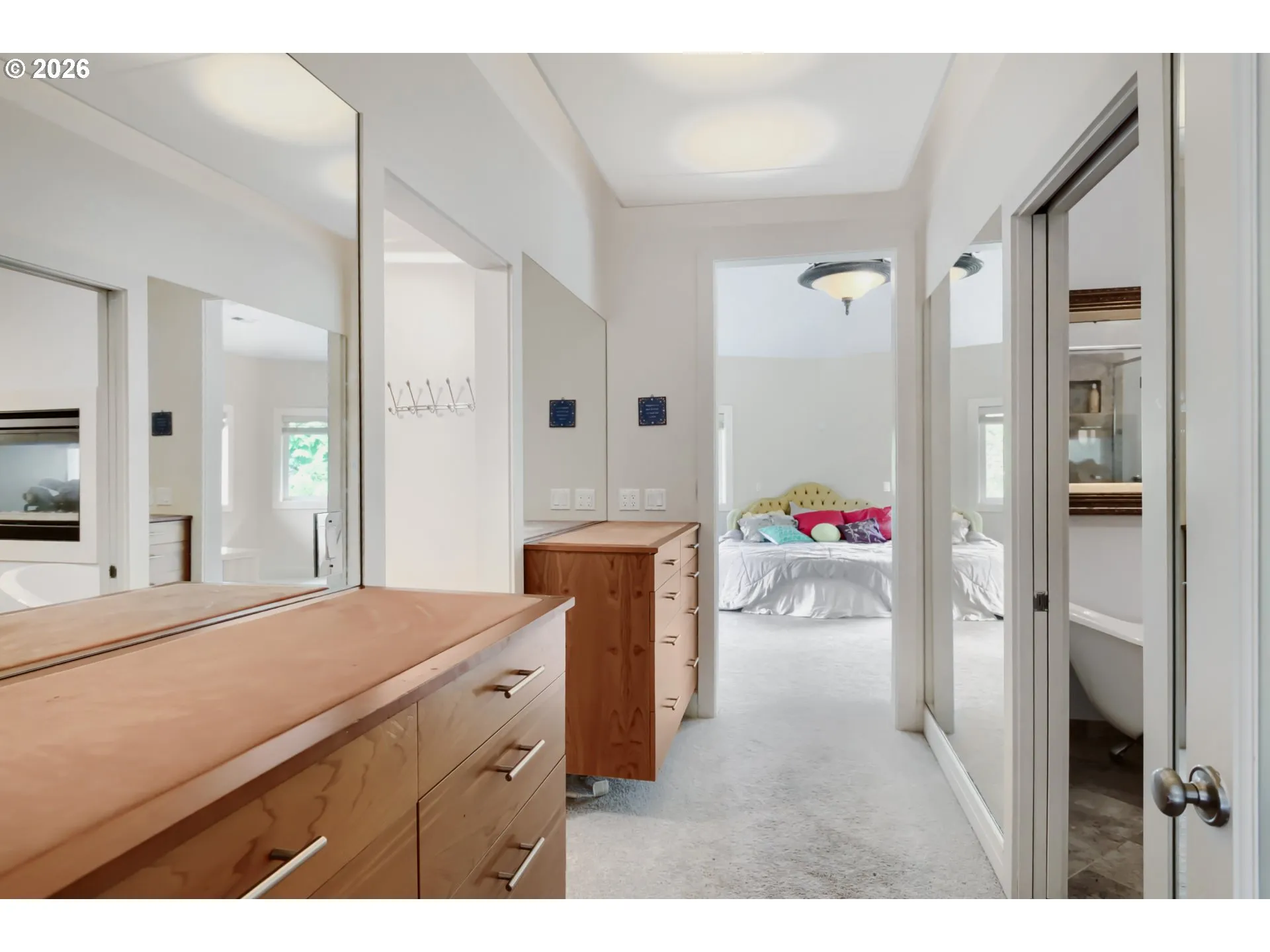 Bedroom, Owner's Suite-Walk-In Closet