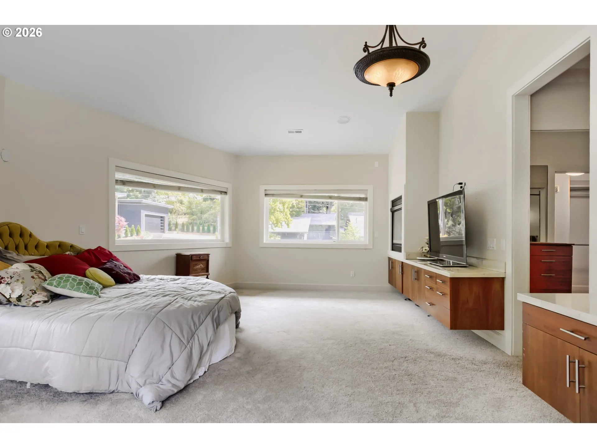 Bedroom, Owner's Suite-Upper