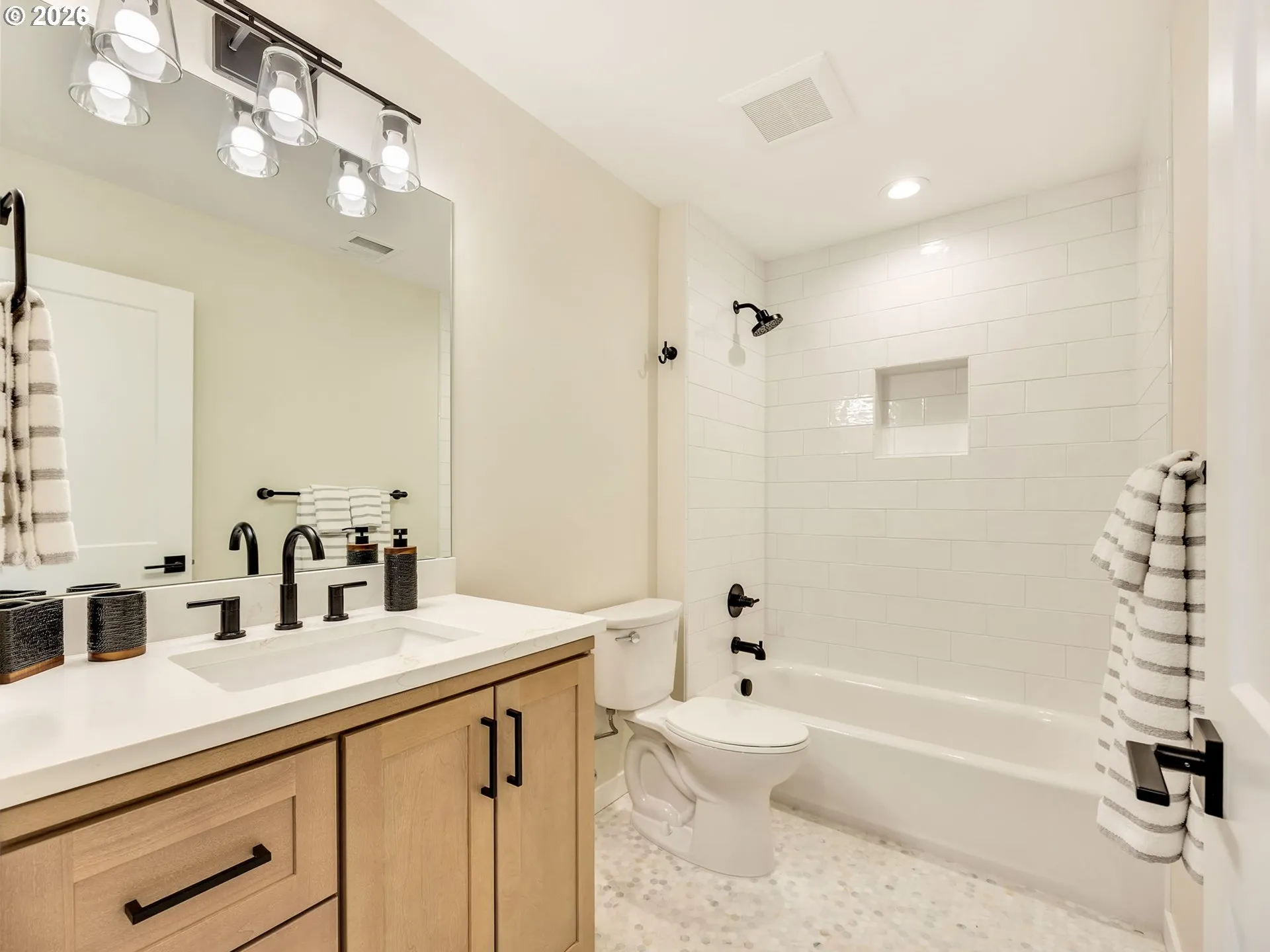 Bathroom-Upper