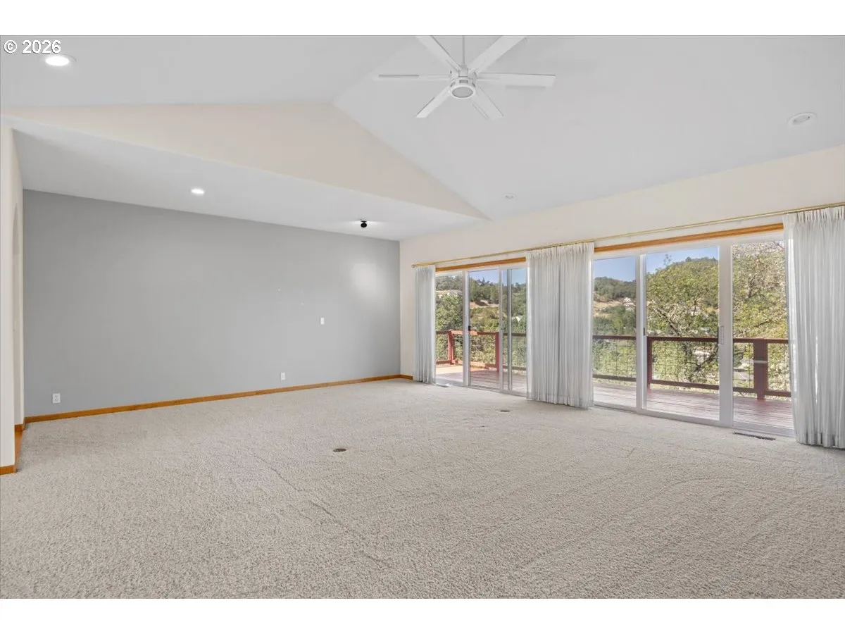 Family Room-Lower