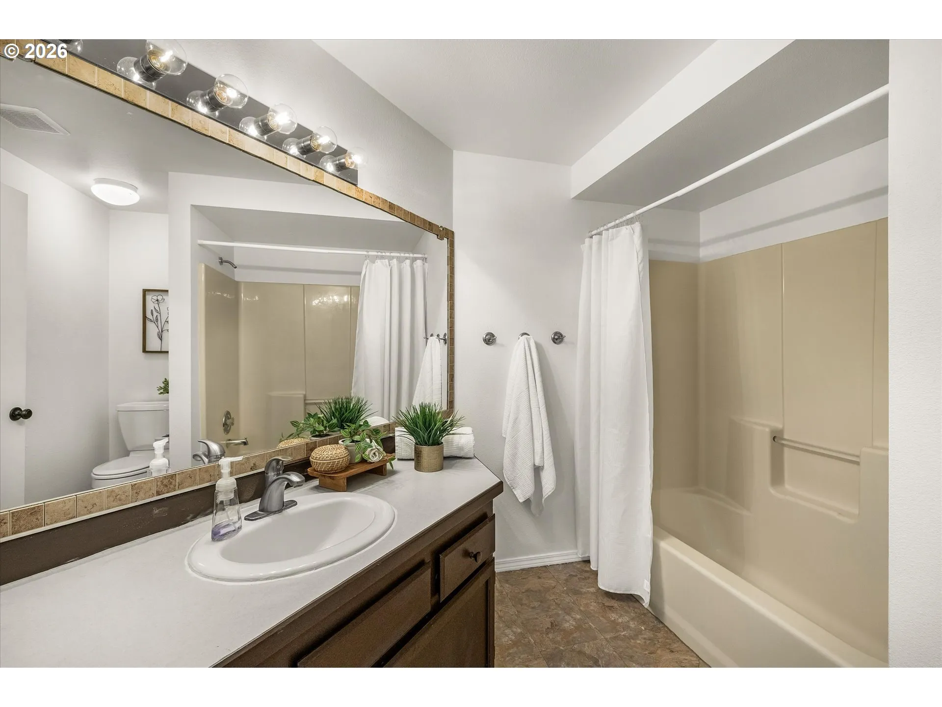 Bathroom-Hall