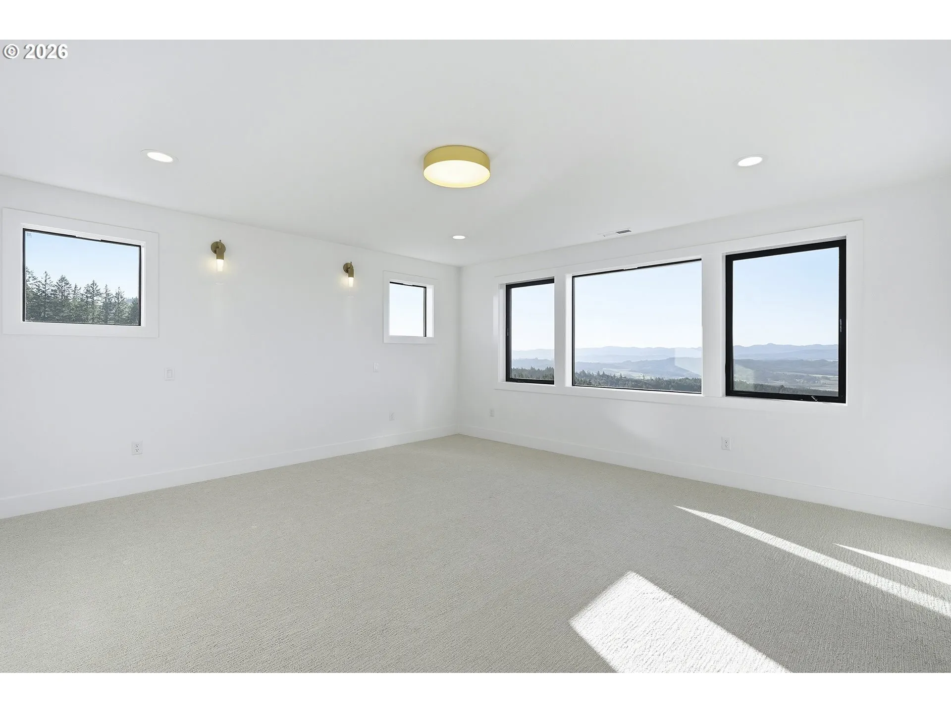 Primary Bedroom-Upper