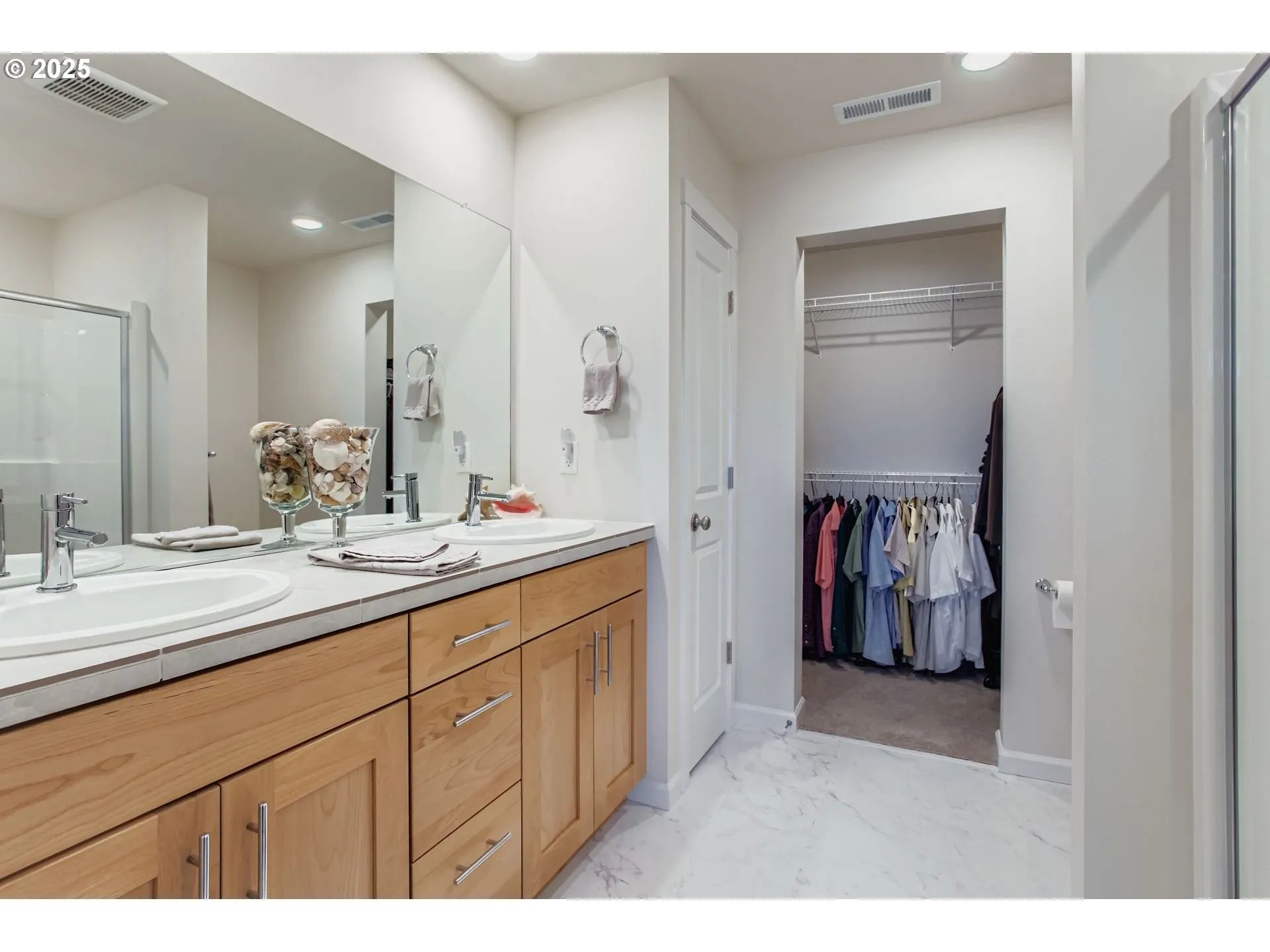 Bathroom, Attached