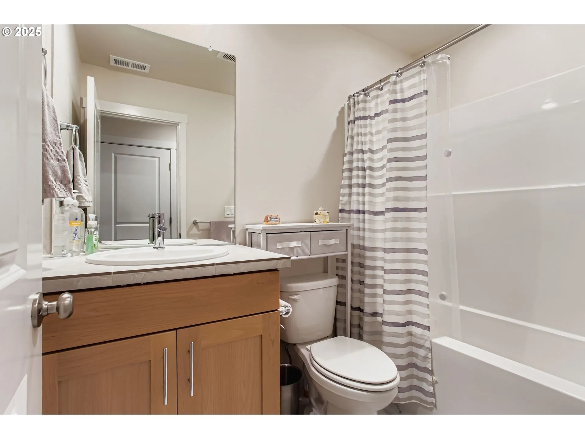 Bathroom-Upper