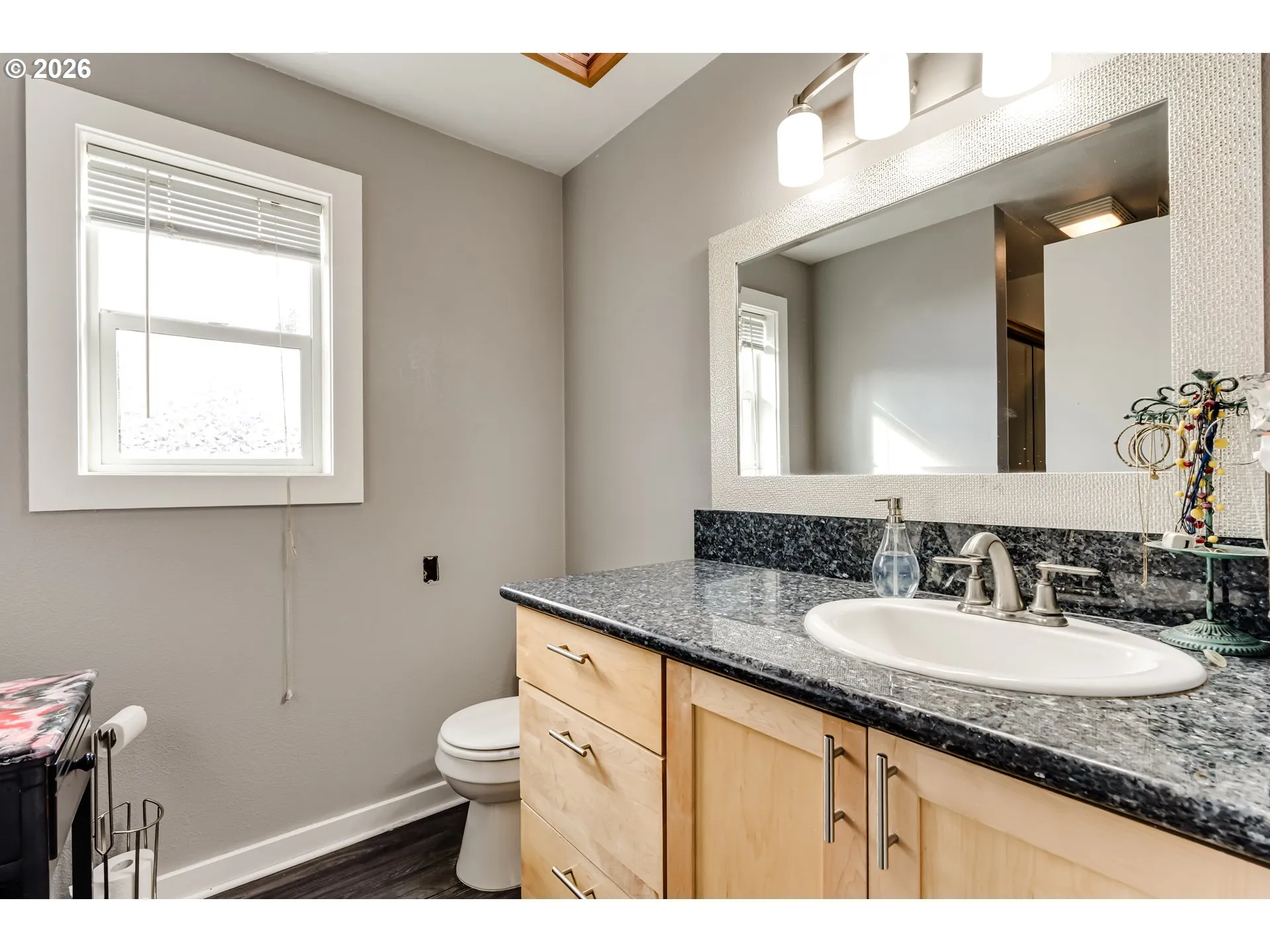Bathroom, Attached