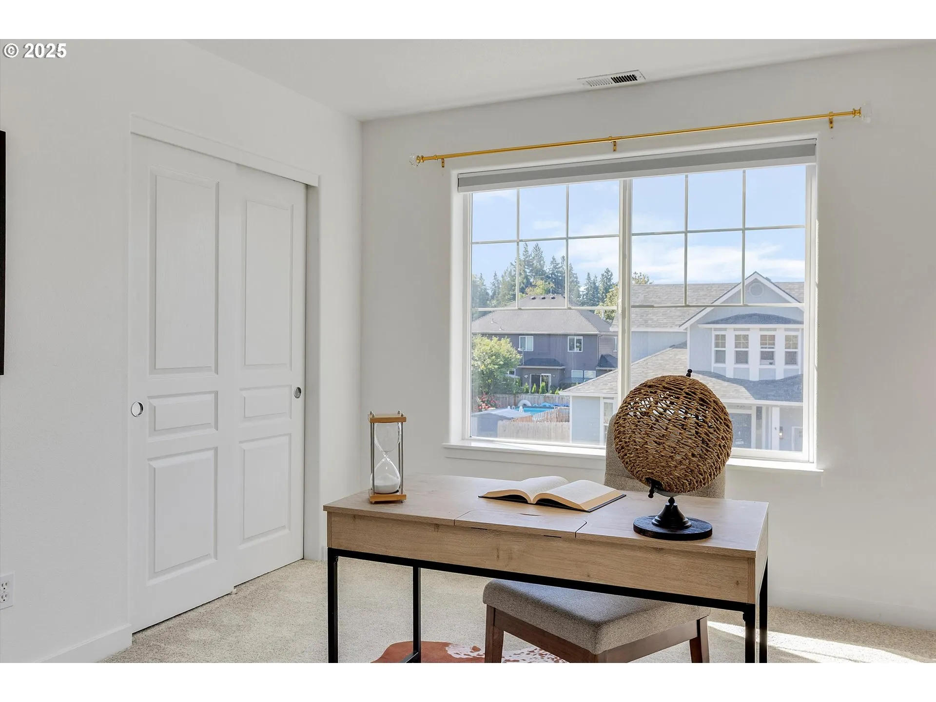 Den/Office-Upper
