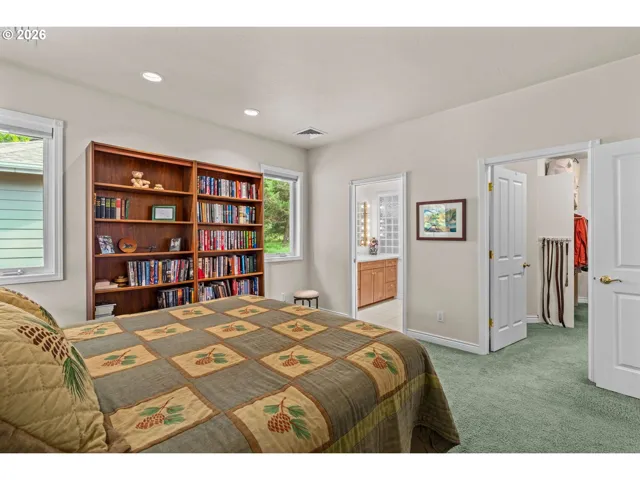 Bedroom, Owner's Suite