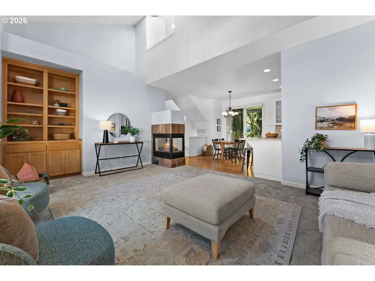 Living Room-Built-In Shelving