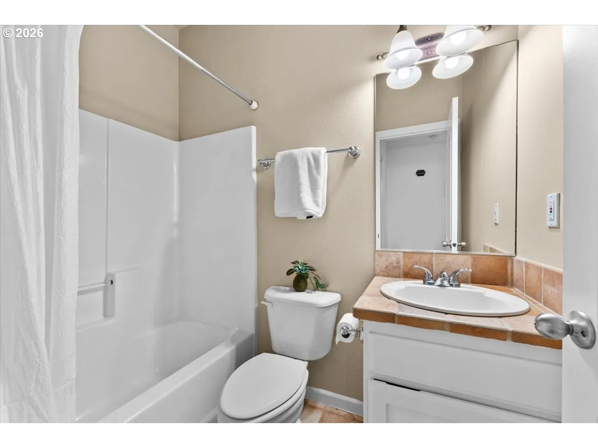 Bathroom-Lower