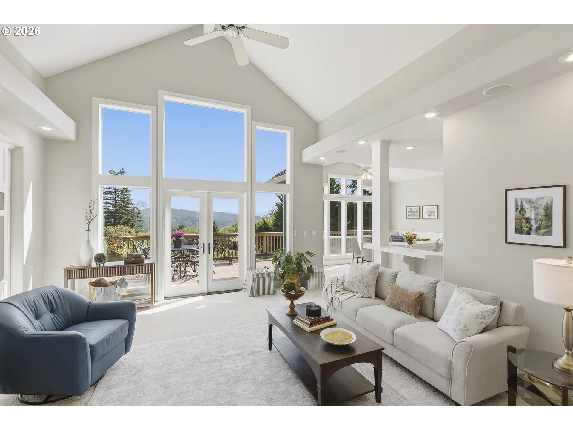 Living Room-Vaulted Ceilings