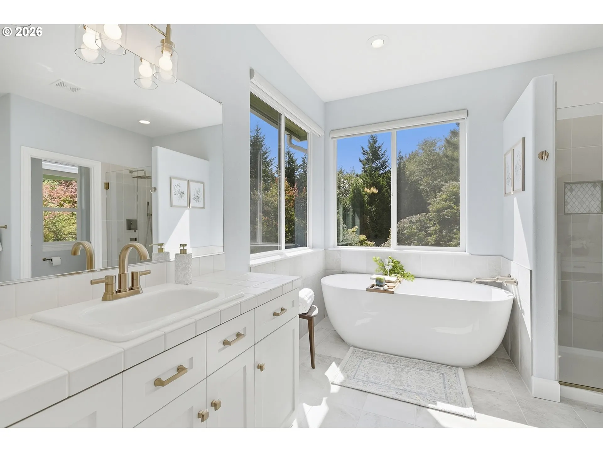 Owner's Suite Bathroom-Garden Tub