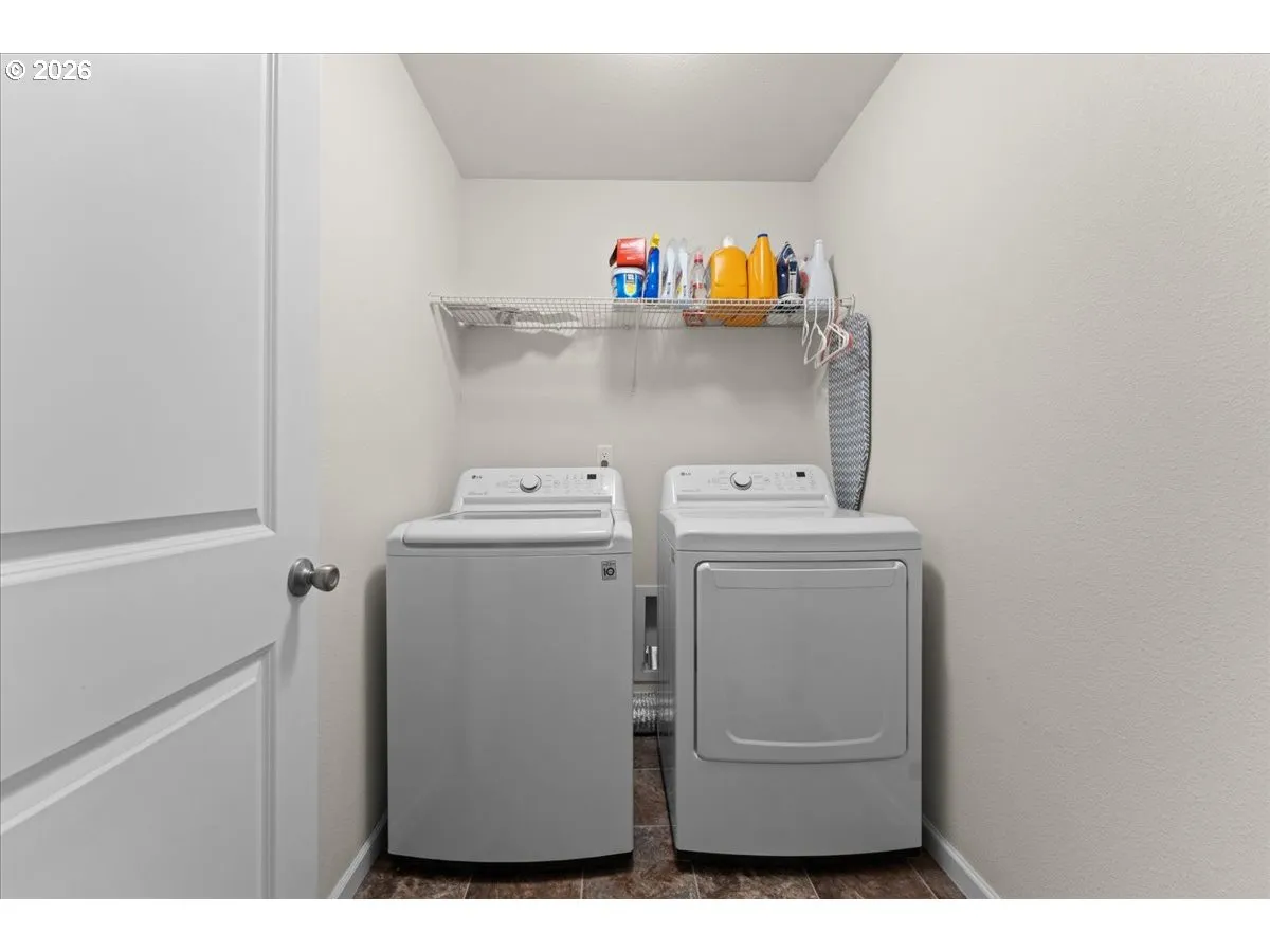 Laundry-Upper