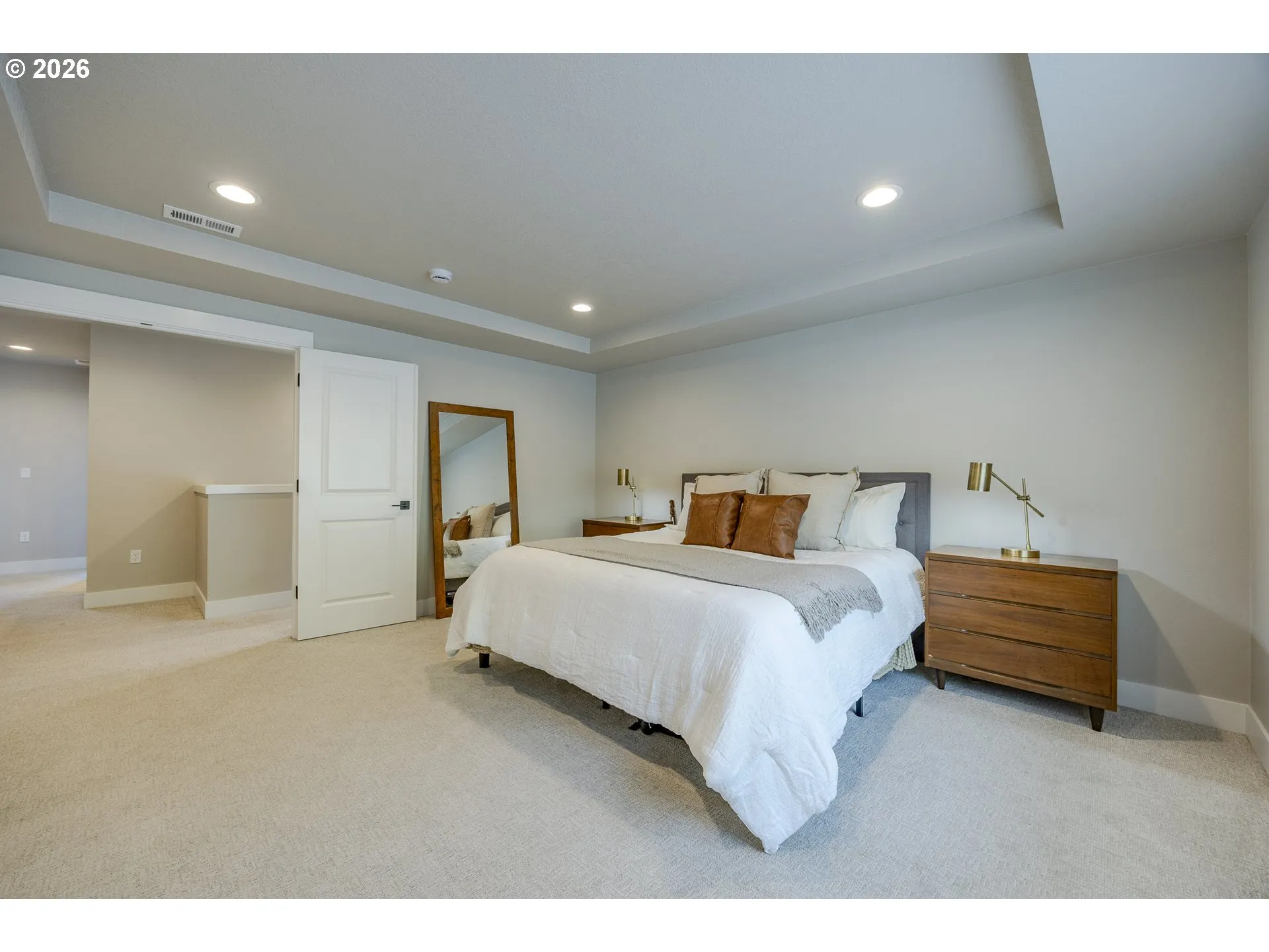 Bedroom, Primary