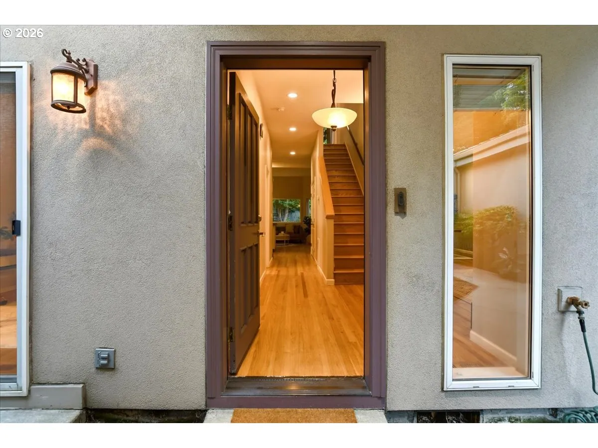 Entrance/Foyer