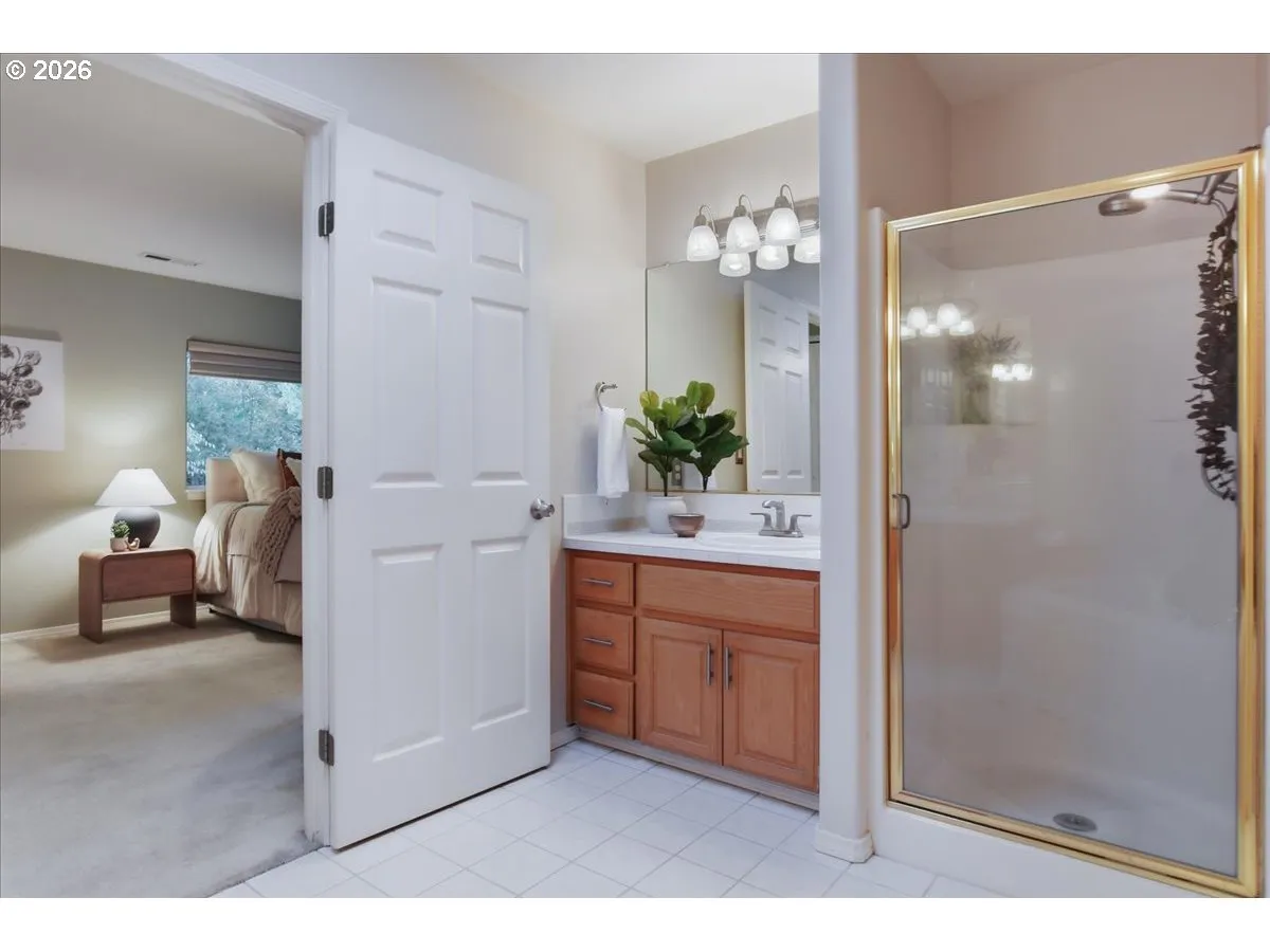 En Suite Bathroom
