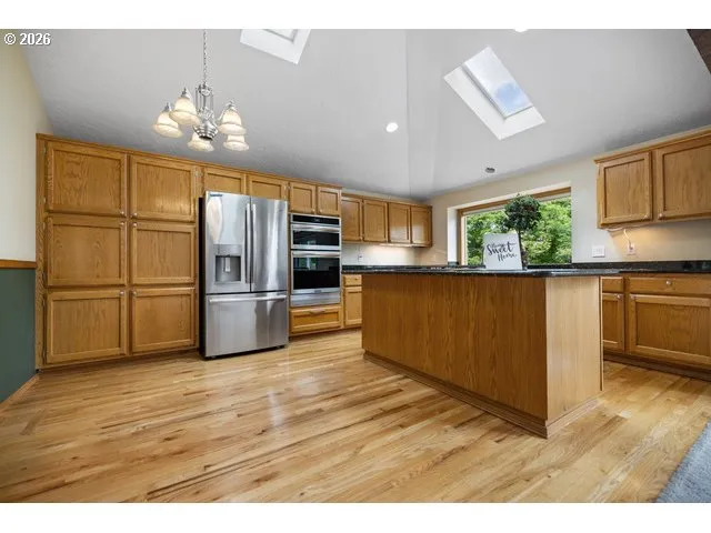 Kitchen-Island