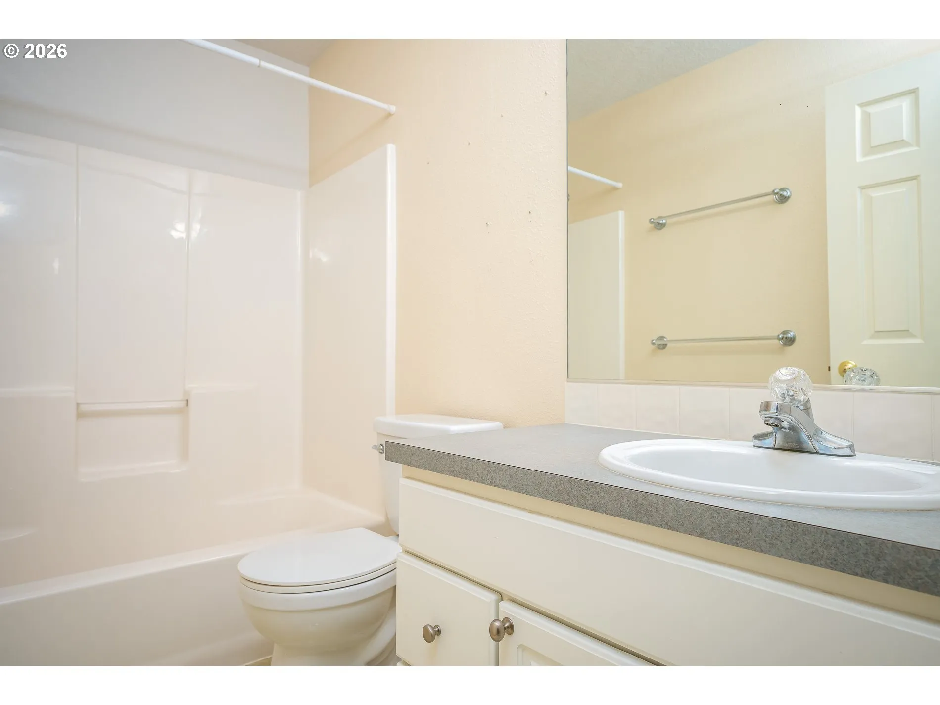 Bathroom-Upper