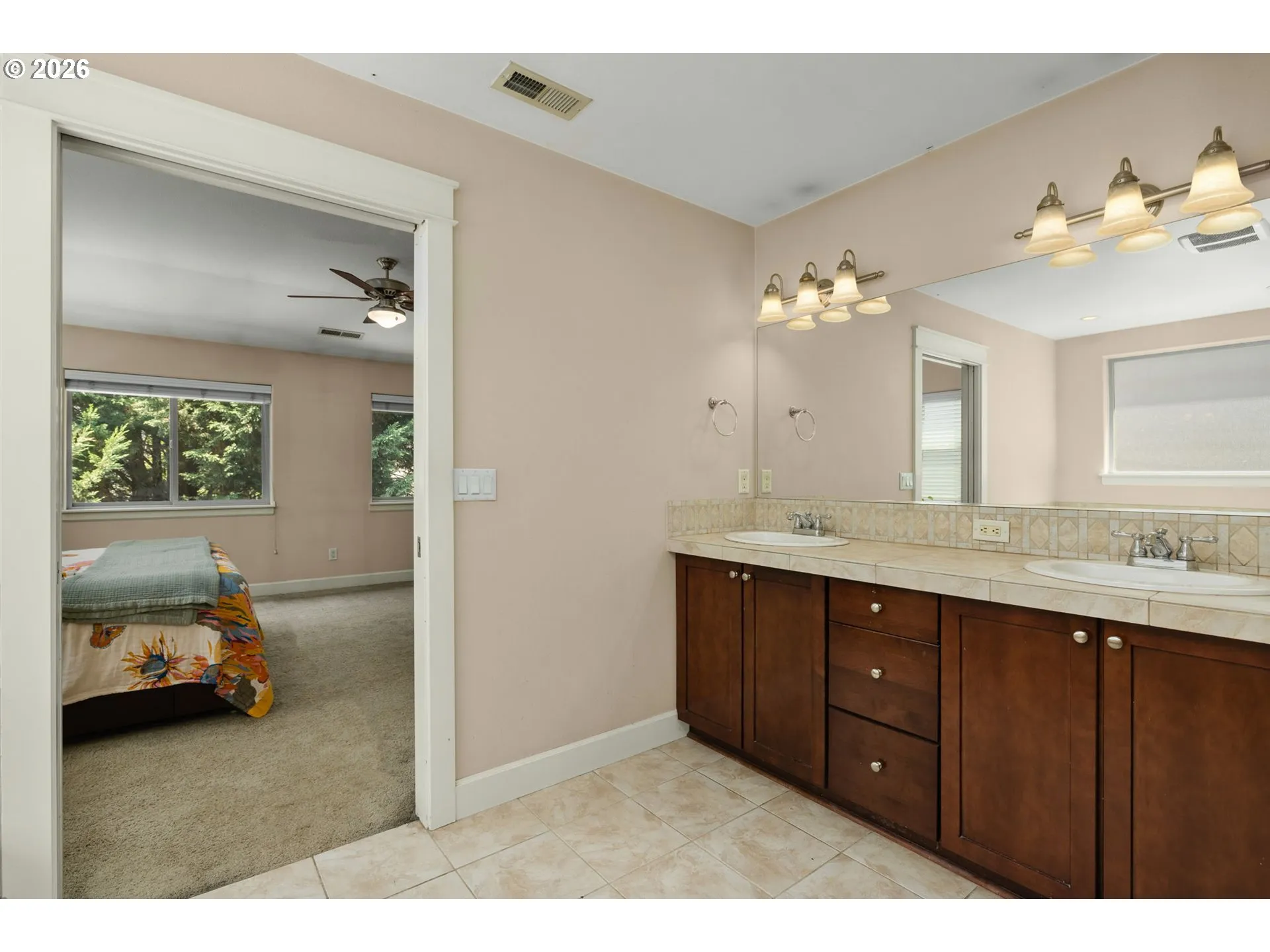 Bathroom, Attached-Upper