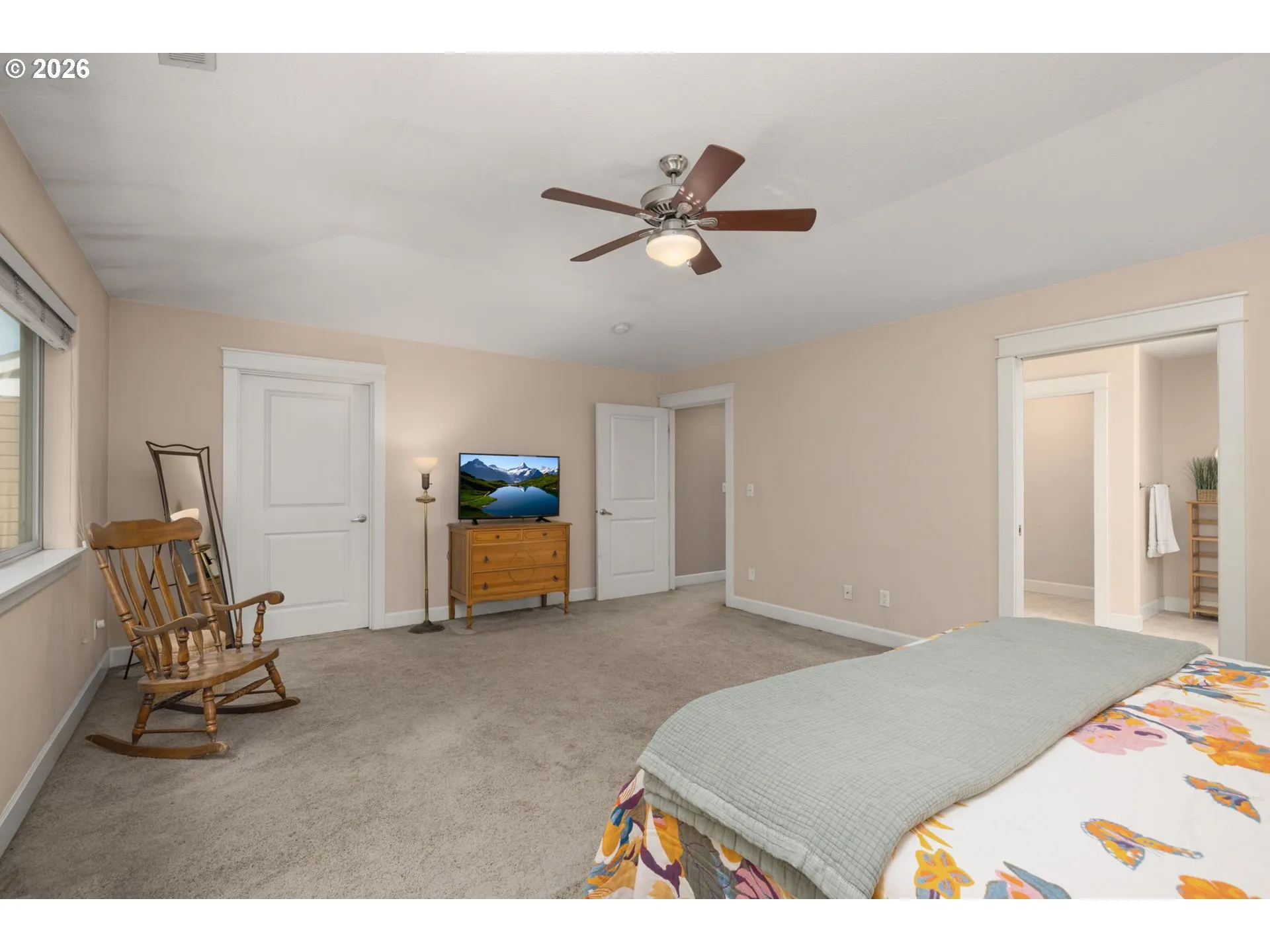 Bedroom, Primary-Upper