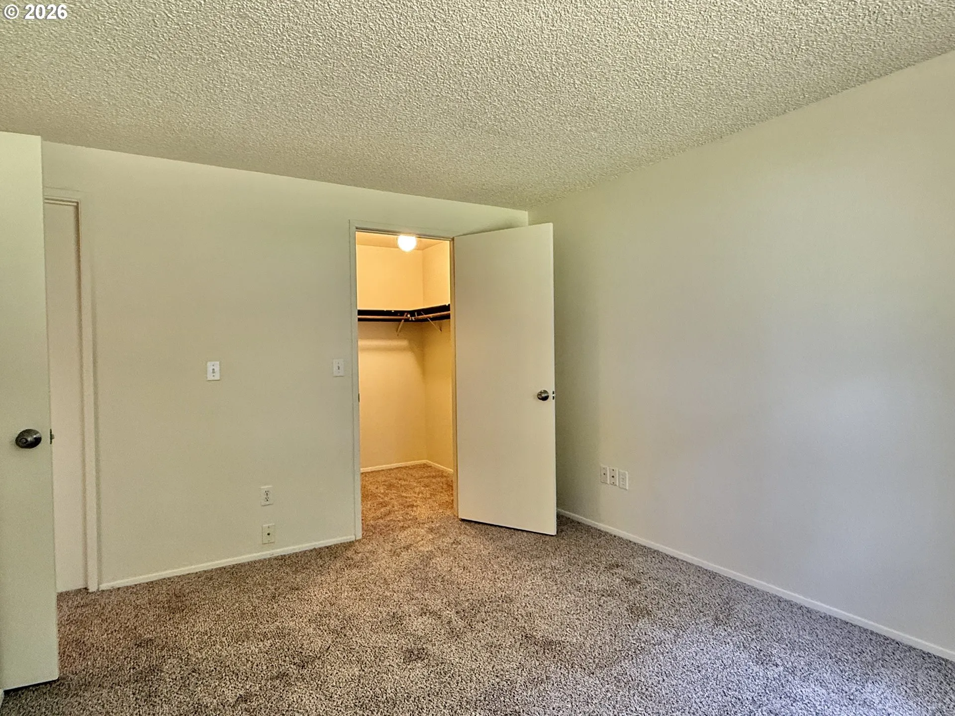 Bedroom-Walk-In Closet