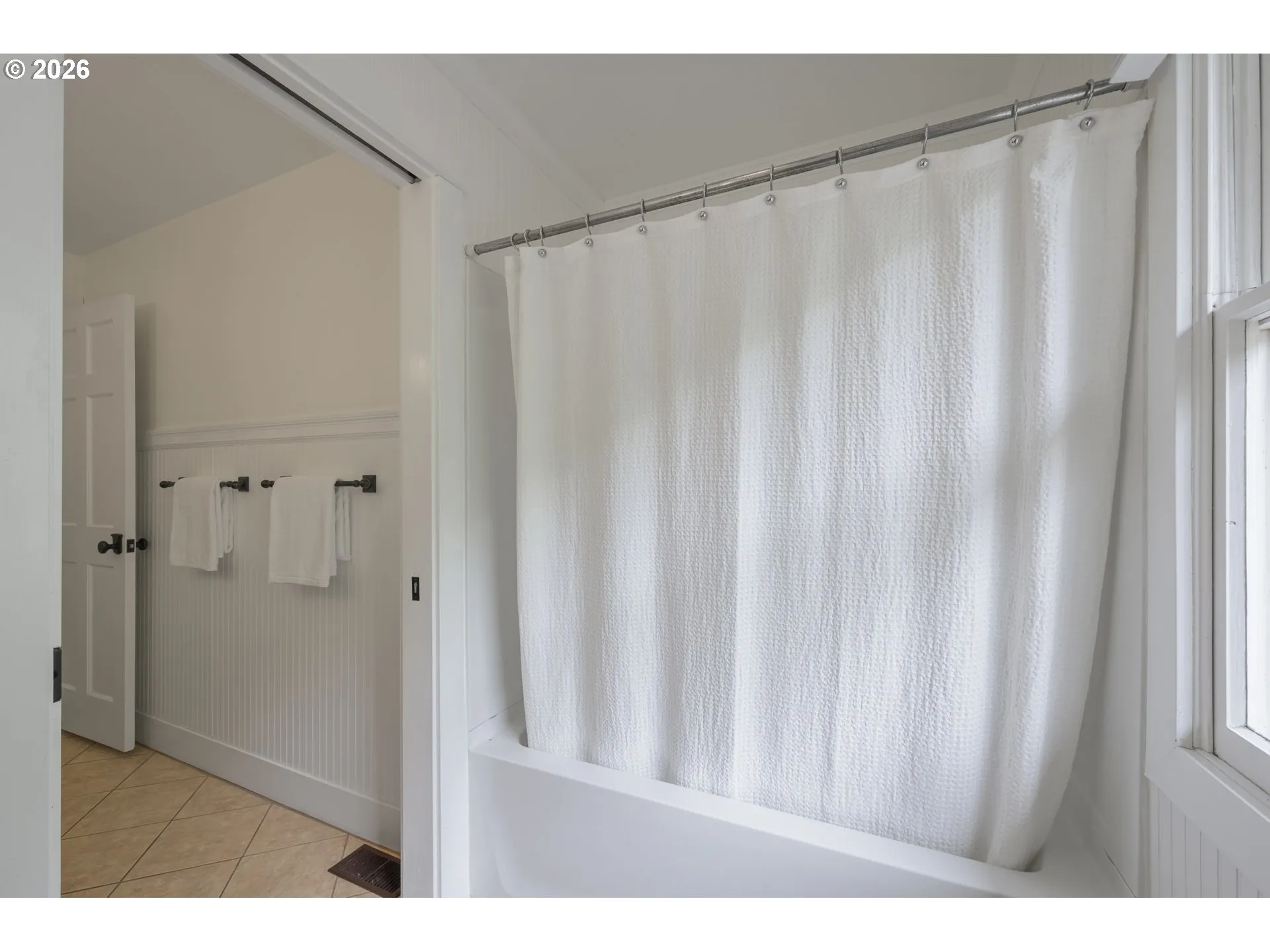 Bathroom-Upper