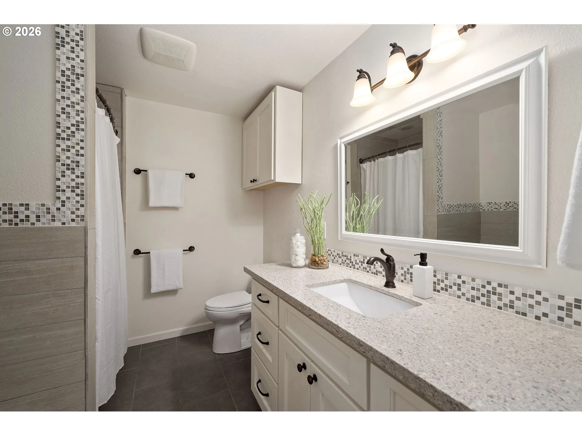 Bathroom, Attached