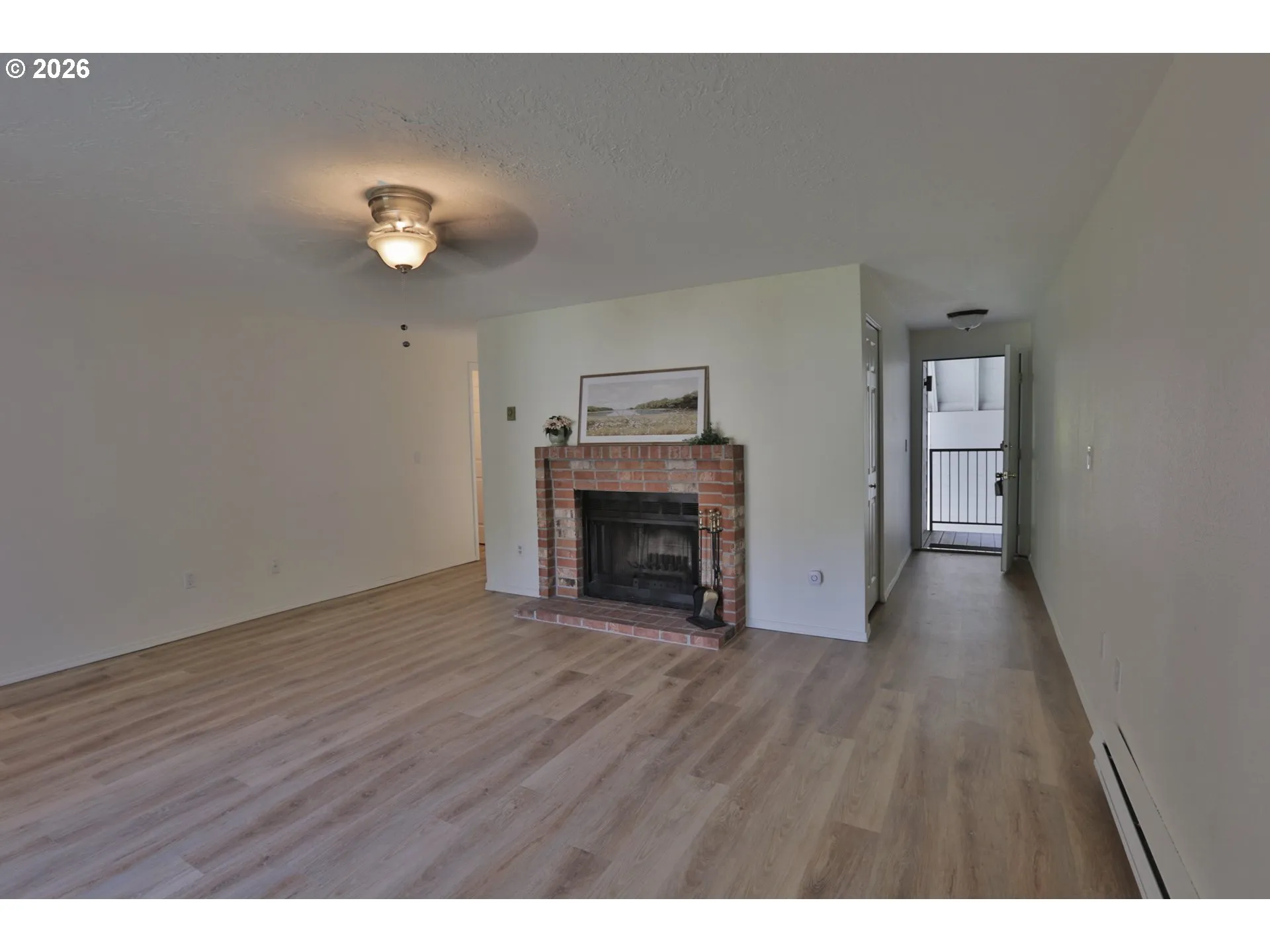 Living Room-Fireplace