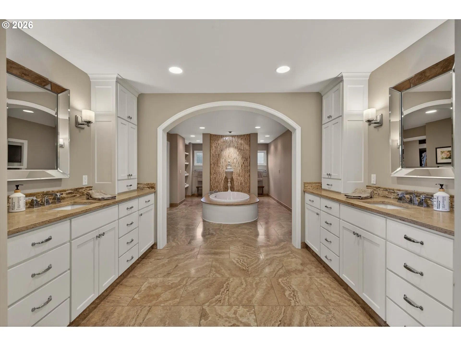 Owner's Suite Bathroom-Full Bathroom
