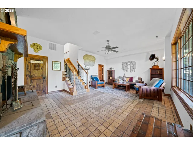 Family Room-Lower