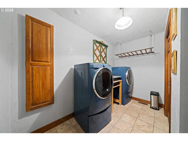 Laundry-Main