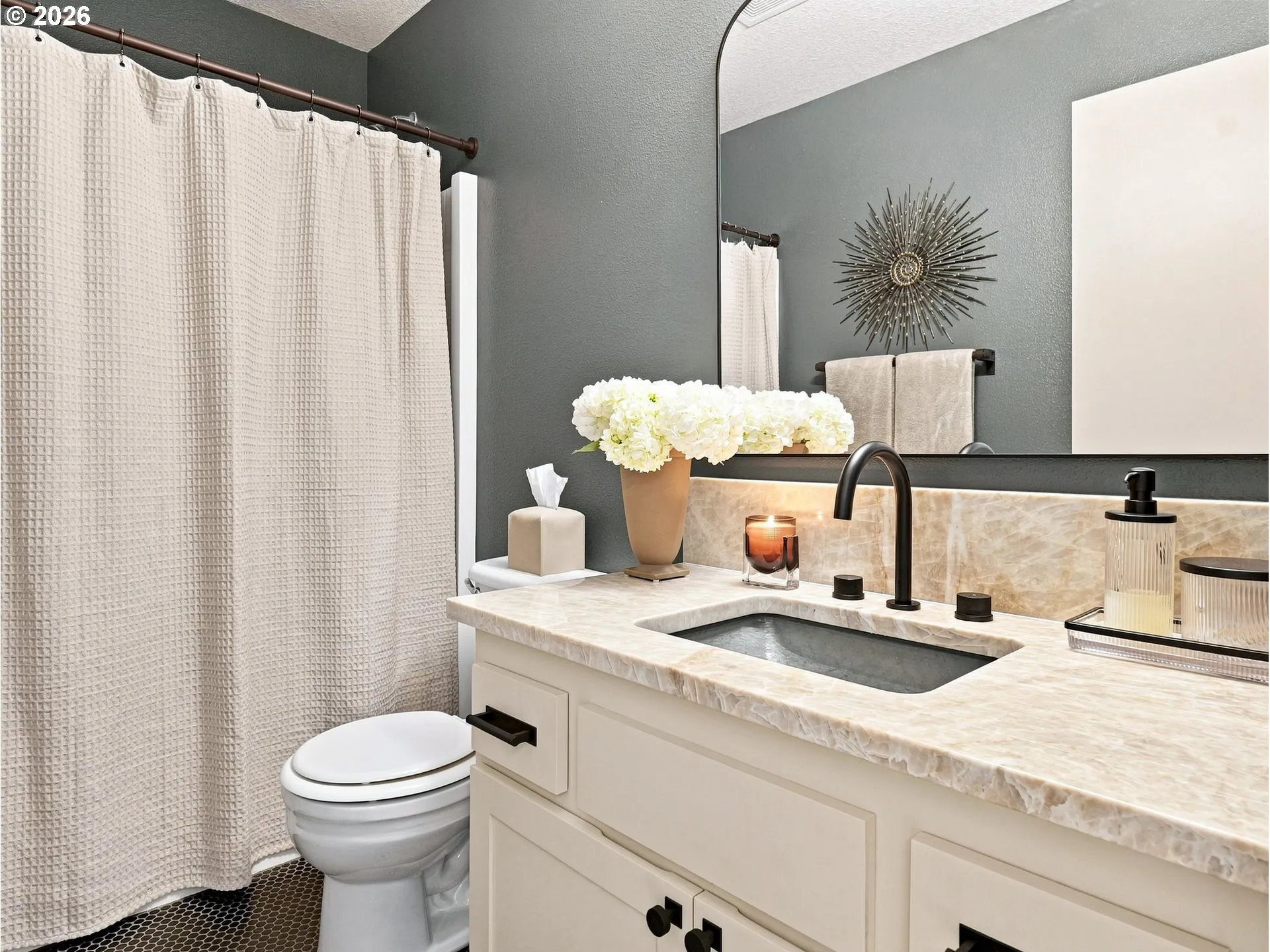Bathroom-Upper