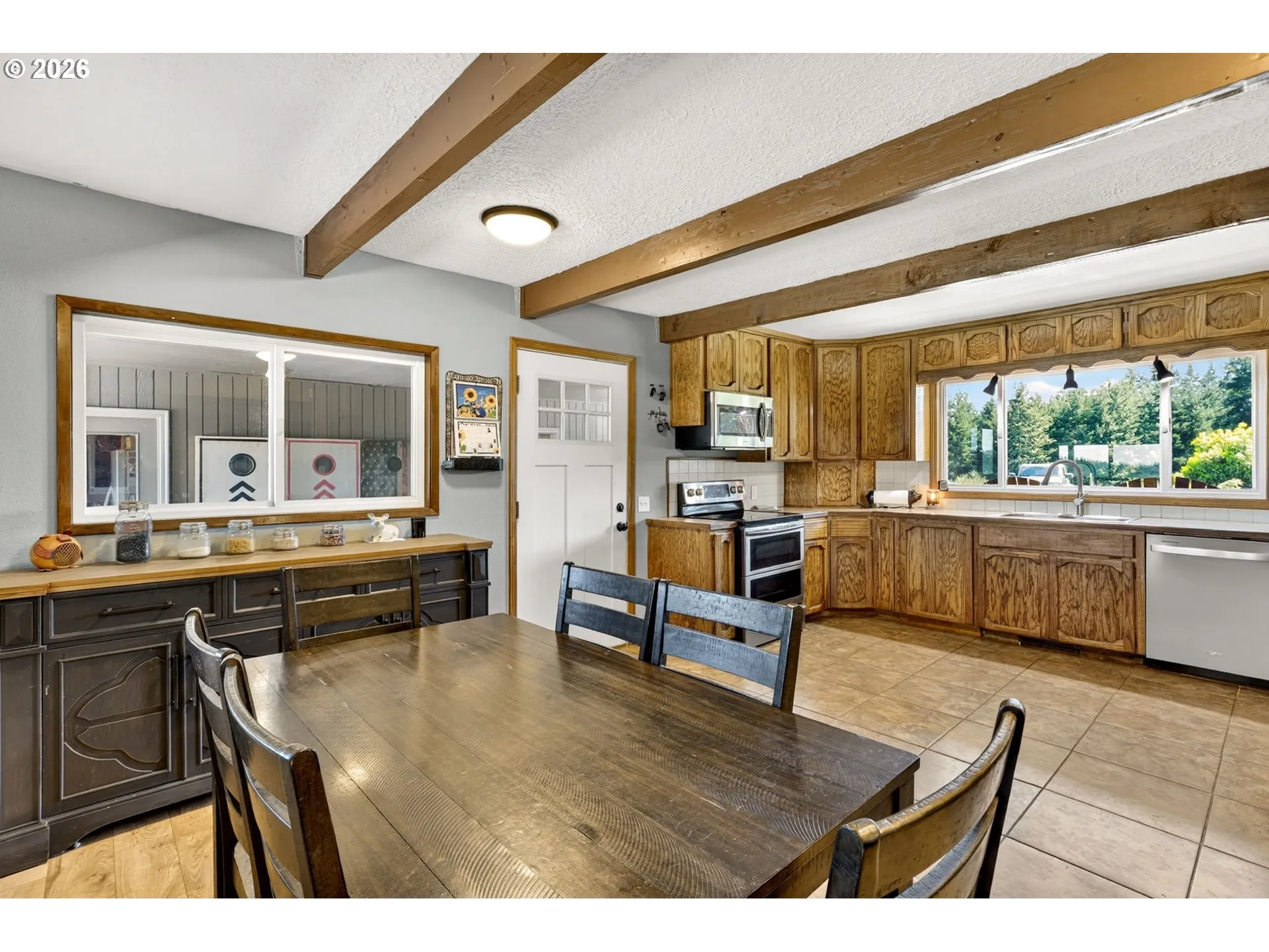 Kitchen/Dining Room