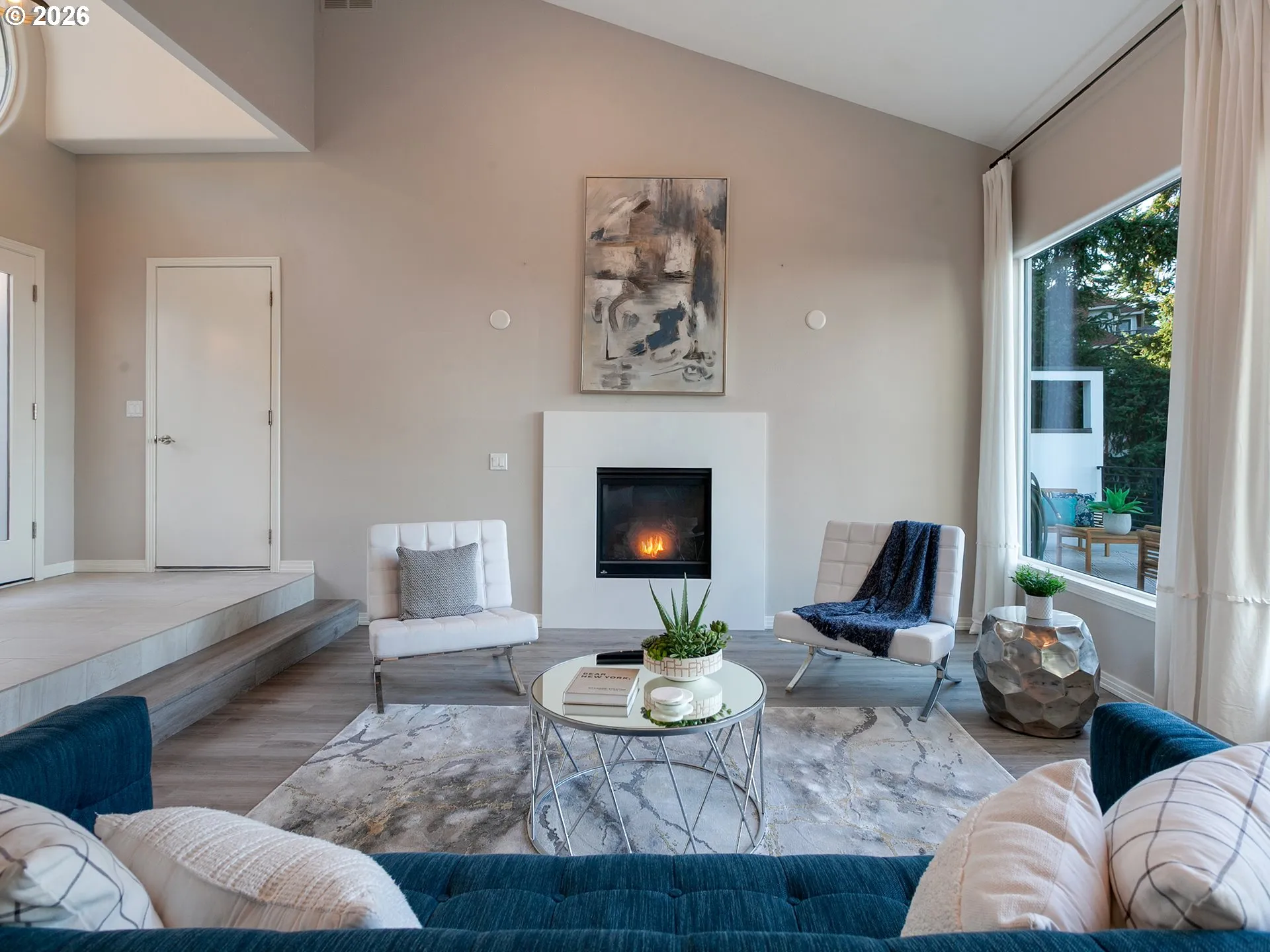 Living Room-Fireplace