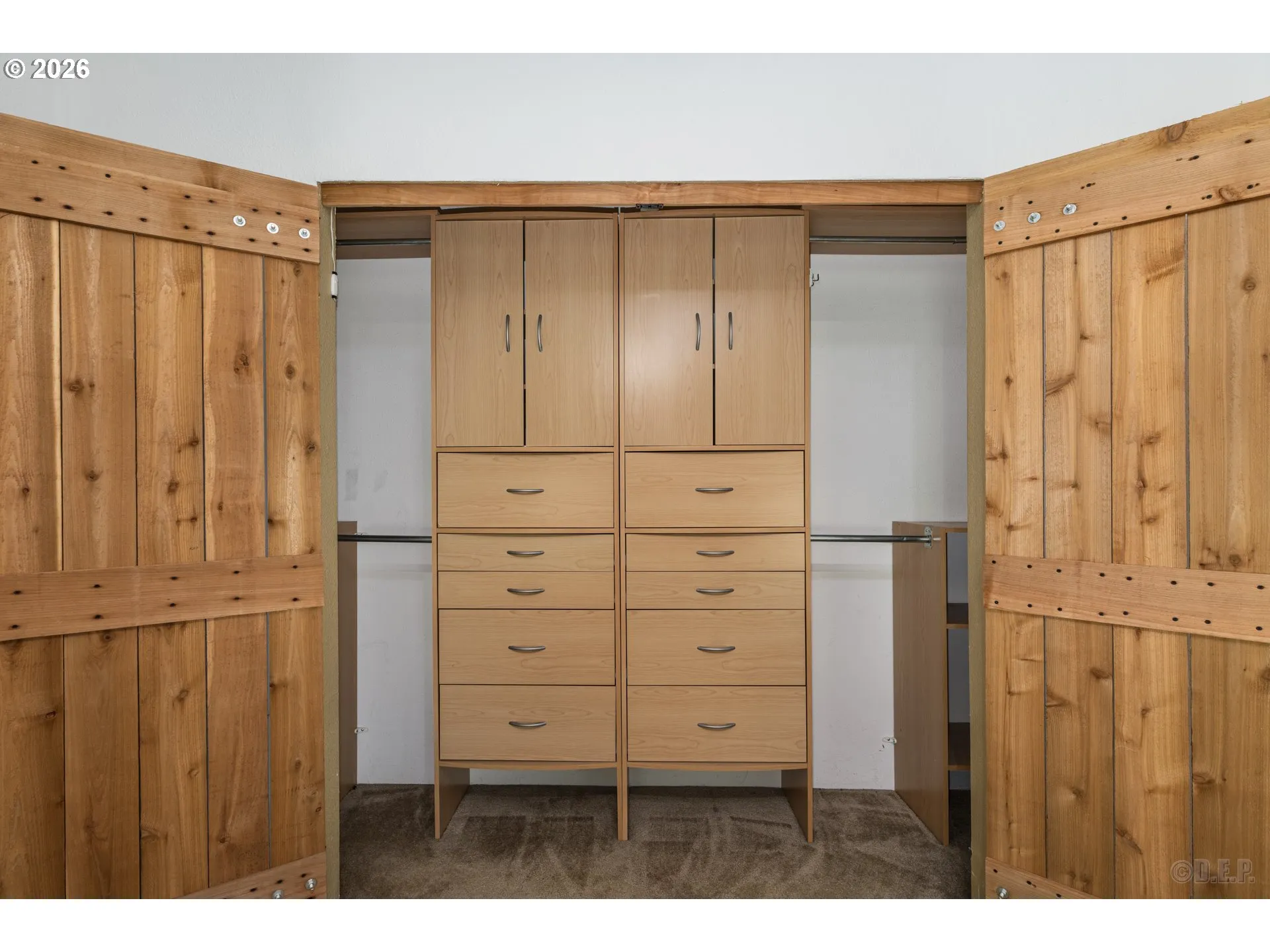 Bedroom, Primary