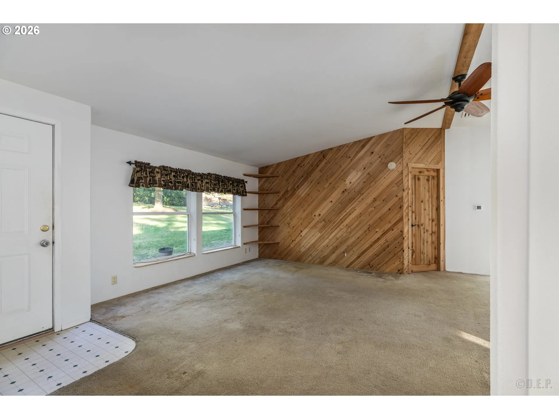 Living Room-Ceiling Fan