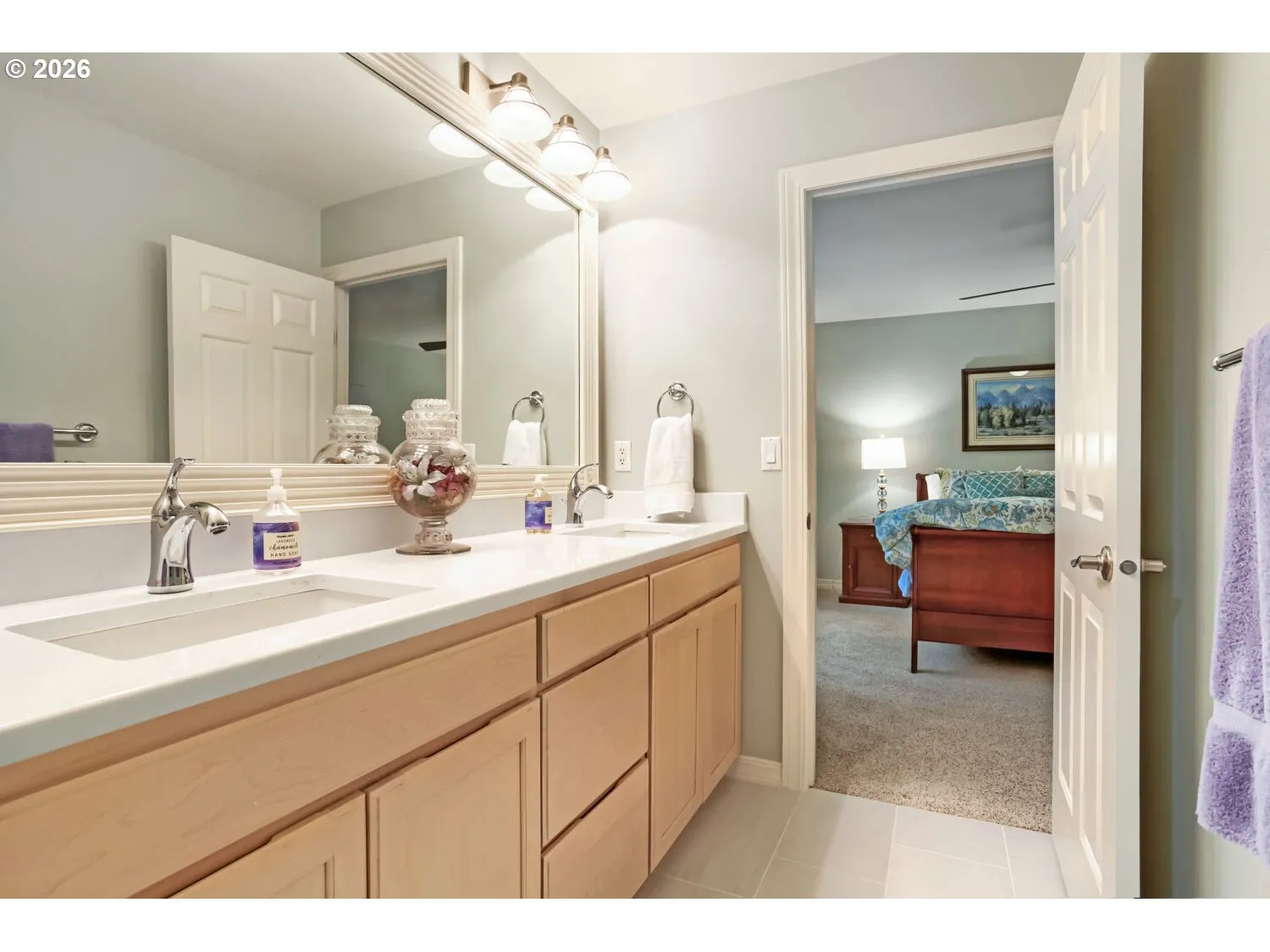 Bathroom, Attached-Double Sinks