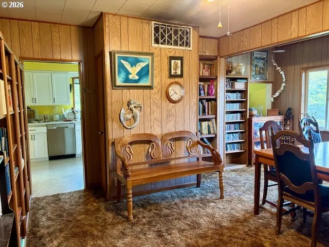 Dining Room-Formal